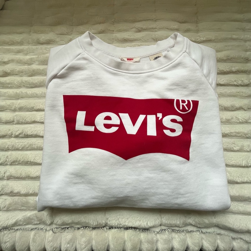 Levi's White Crewneck Sweatshirt with Red Logo - Sz M